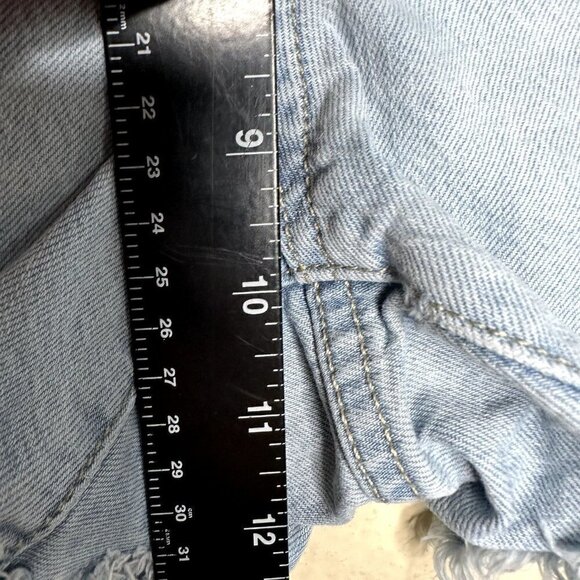 Universal Threads Light Wash High Rise Shortie Distressed Shorts Womens 4/27R - Picture 3 of 8